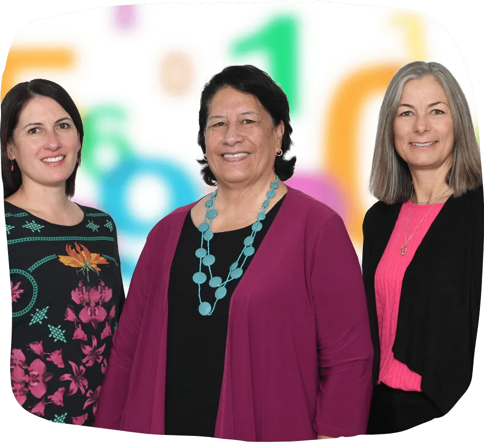 Liz and the SmartDesk bookkeeping team